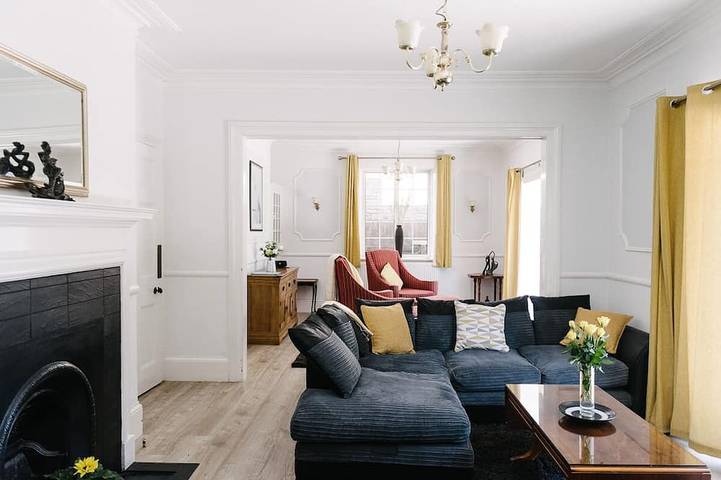 Holiday rental for 10 people, with terrace, with pets on the Isle of Wight