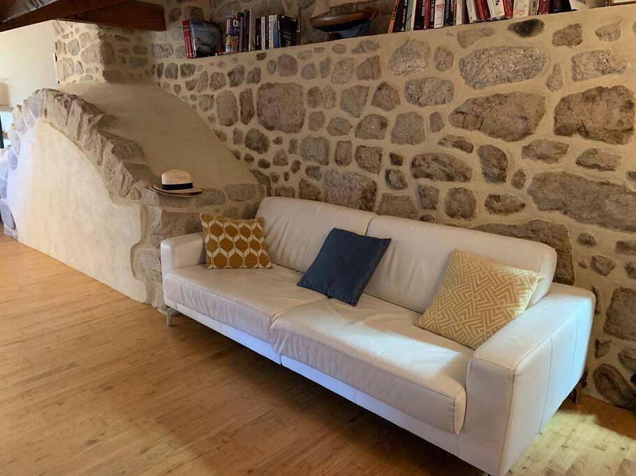 Deluxe Villa in Saint-Sauveur-de-Montagut, Parc naturel régional des Monts d'Ardèche