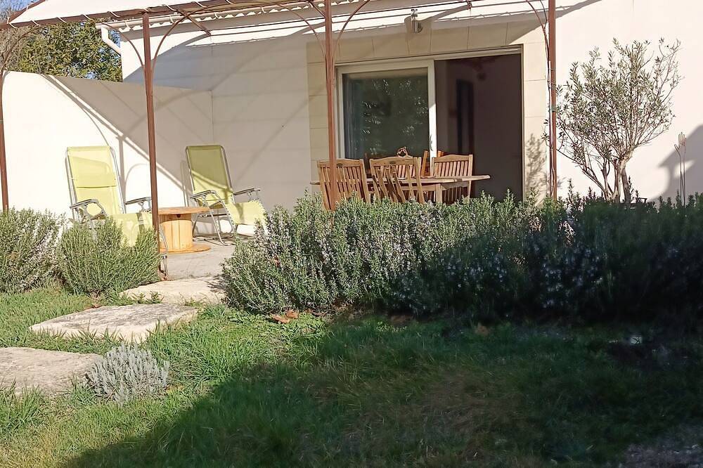 Gîte Du Bois Doré in L'Isle-sur-la-Sorgue, Vaucluse