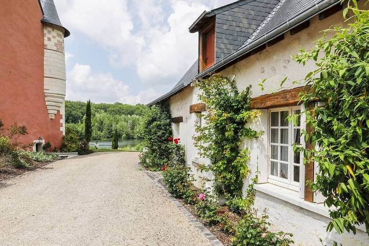 Location de vacances pour 4 personnes, avec Balcon et Piscine à Continvoir
