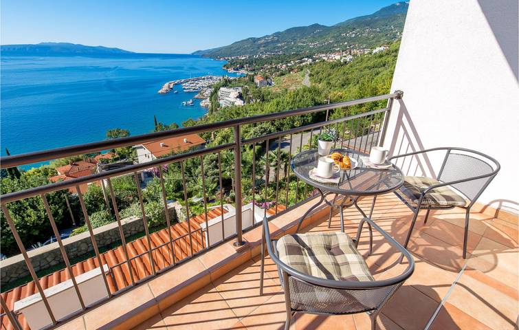 Ferienwohnung für 8 Personen, mit Garten und Terrasse in Grad Opatija - 3