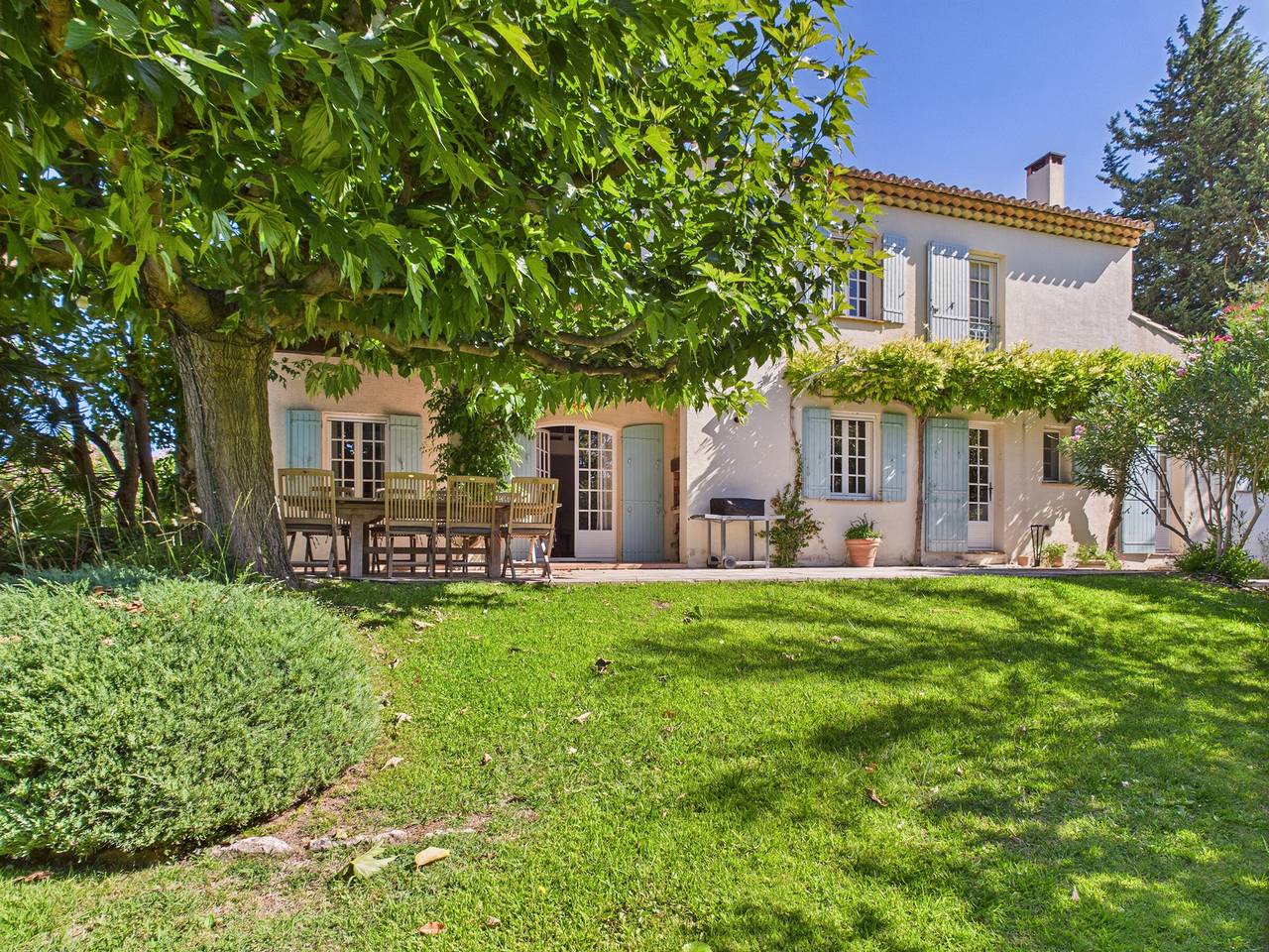¡Encantadora casa en Paradou con piscina, aire acondicionado y jardín cerca del pueblo! in Paradou, Region de Arles