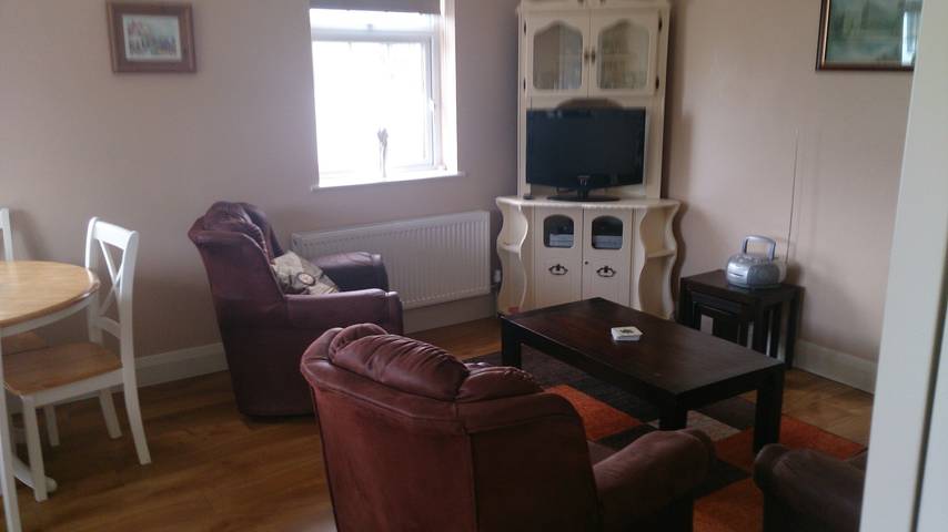 Gîte pour 2 personnes, avec Balcon/Terrasse ainsi que Jardin et Vue dans Connacht - 3