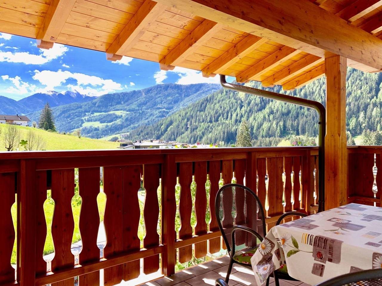 Ganze Wohnung, Apartment 'Sunny' mit Bergblick, Gemeinschaftspool und Wlan in Mareit, Ratschings