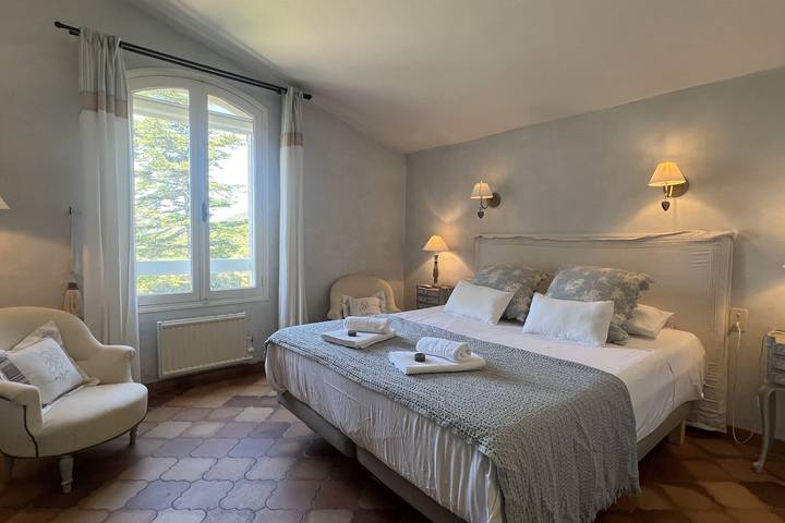 Location de vacances pour 10 personnes, avec jardin et terrasse à Mérindol - 3