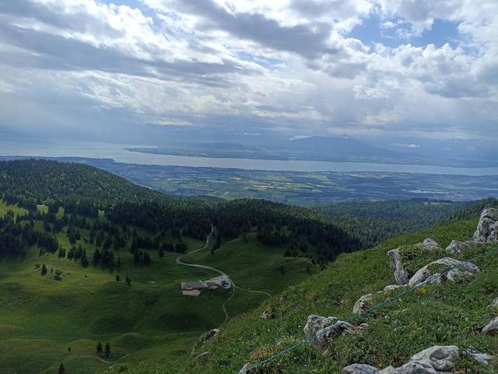 Gîte pour 3 personnes, avec jardin et vue à Chaux-des-Crotenay - 2