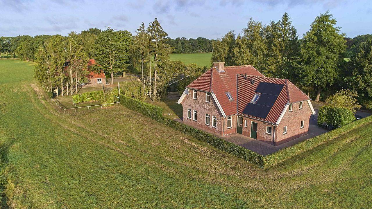 Vakantiehuis voor 13 personen met terras in Neede, Gelderland