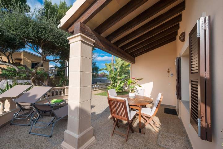 Ferienhaus für 6 Personen mit Terrasse in Playa Son Serra de Marina, Santa Margalida