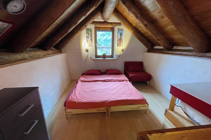 Schönes Rustico Eingangs Verzascatal für 2 P. Ruhig, zentral - keine Haustiere in Gordola, Tessiner Alpen