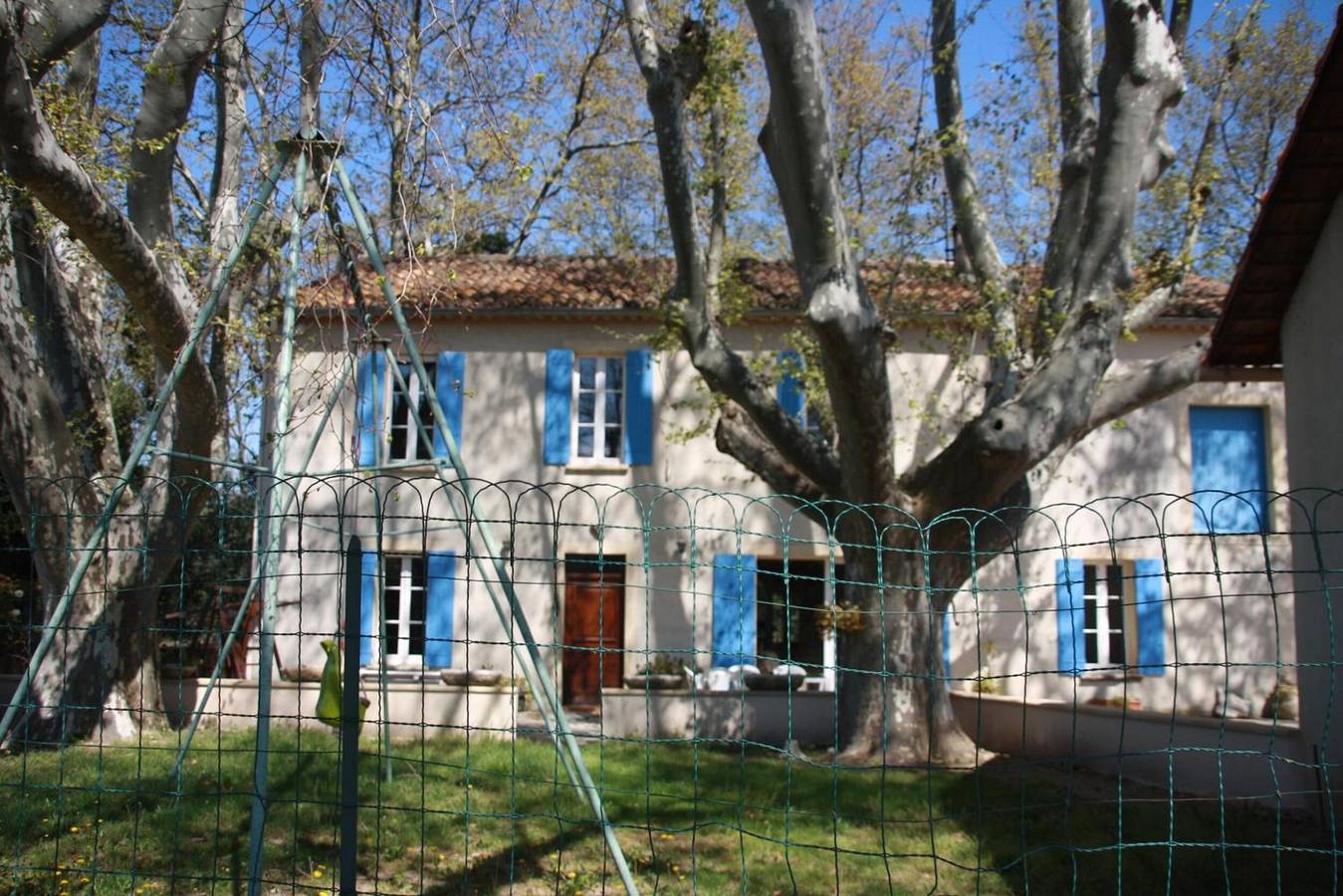 Maison de vacances 'Le Mas Des Fleurs' avec piscine privée, terrasse privée et Wi-Fi in Avignon, Vaucluse