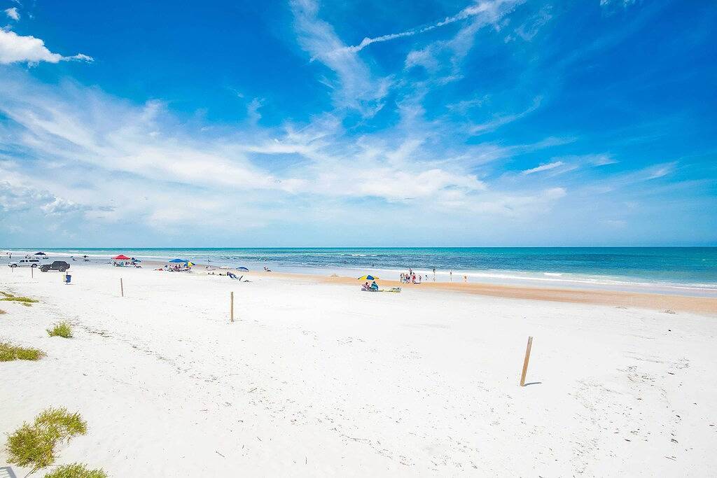 Ganze Wohnung, Oceanfront Daytona Beach Condo w/ Beach Views! in Daytona Beach, Florida