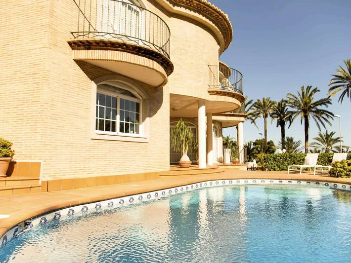 Chalet para 12 personas, con balcón en Cullera