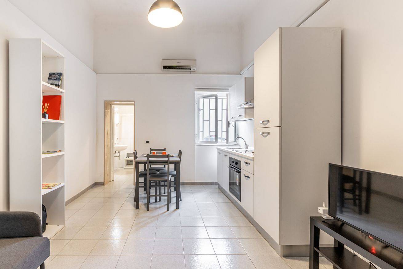 Apartamento inteiro, Apartamento de férias para 3 pessoas com varanda/terraço in Bari, Bari (província)