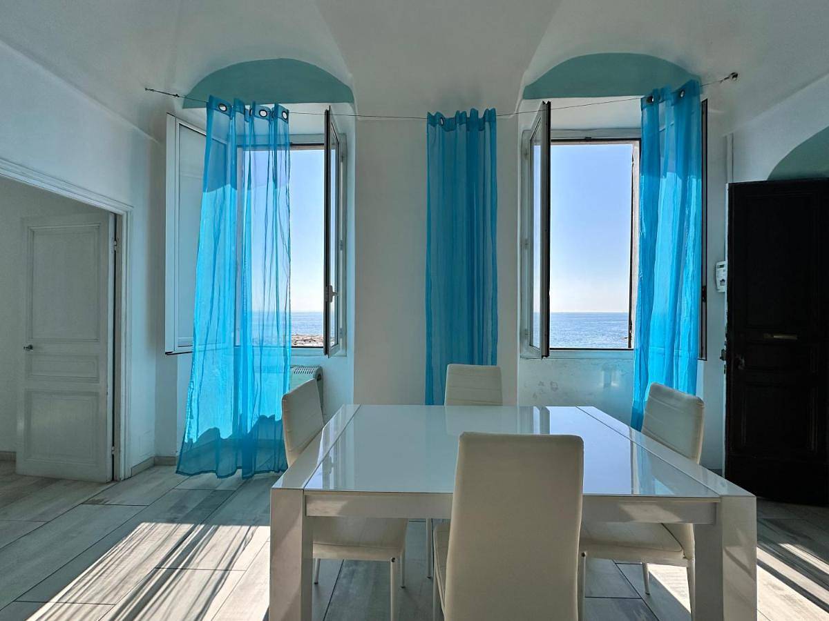 Casa al Prino in La scala azzurra, Imperia