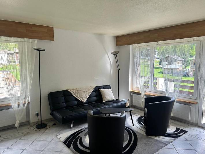 Ferienwohnung für 2 Personen, mit Balkon und Garten sowie Ausblick in Randa