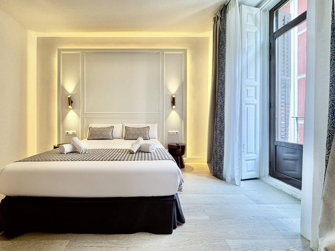Apartamento vacacional entero, Ópera Stays by Charming Xii - Confort en el centro in Centro (Madrid), Madrid