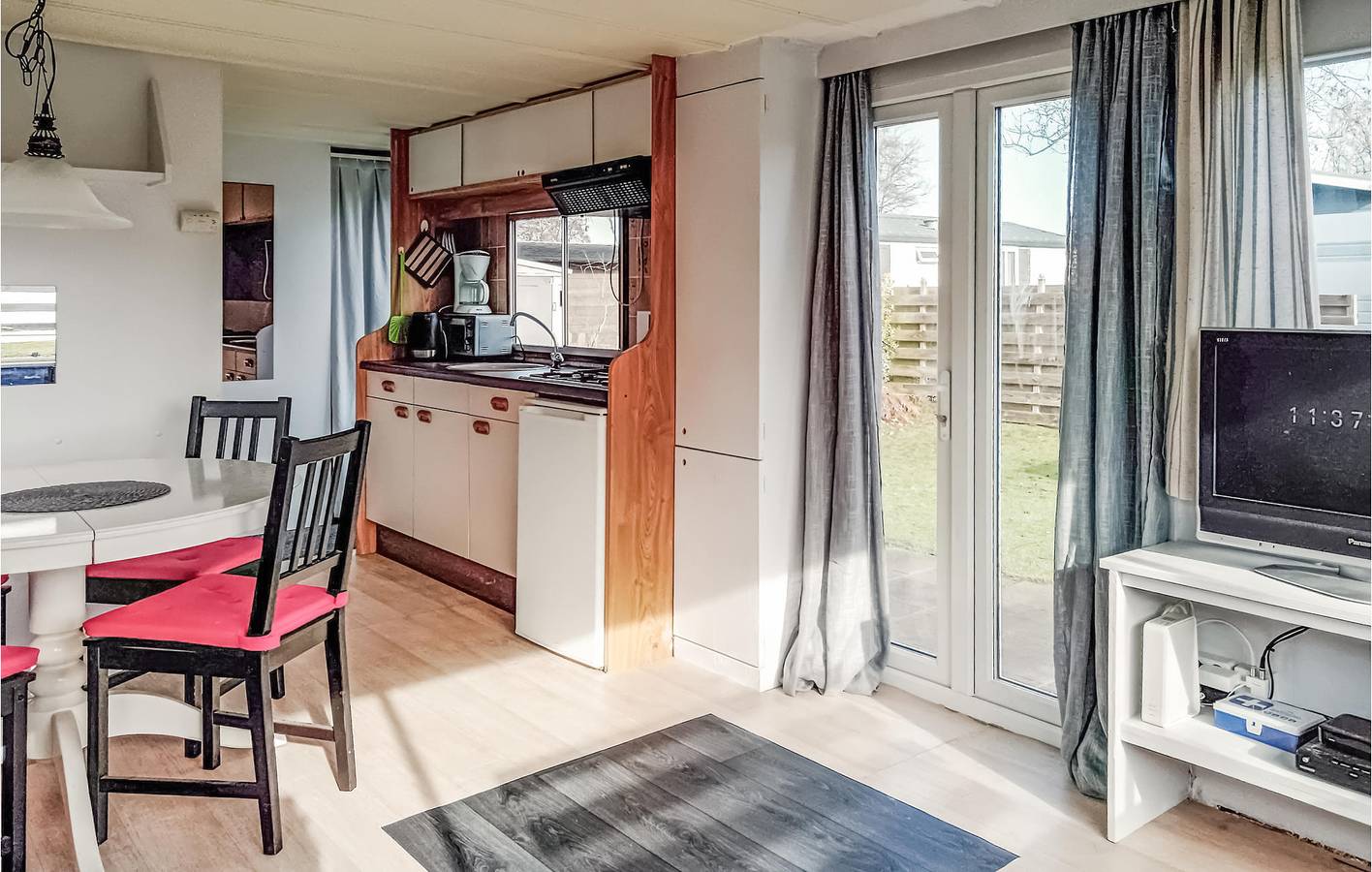 Mobile Home for 4 people with garden in Franekeradeel, North Sea Netherlands