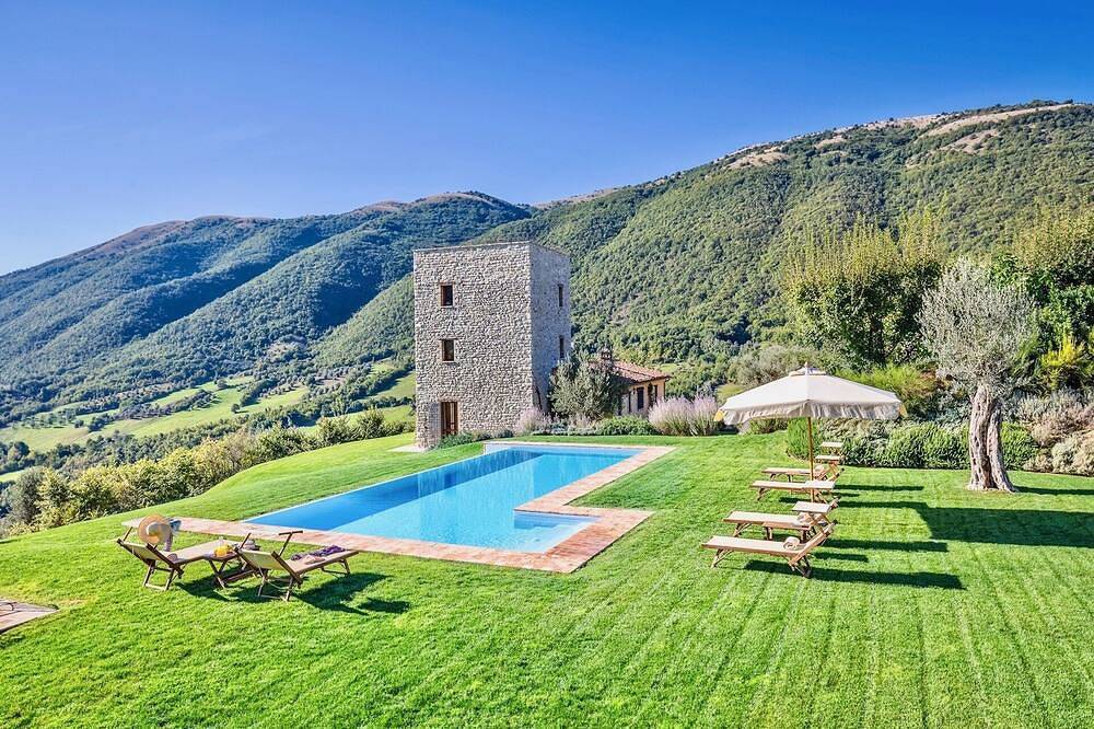 Villa for 8 People in Perugia, Perugia Province
