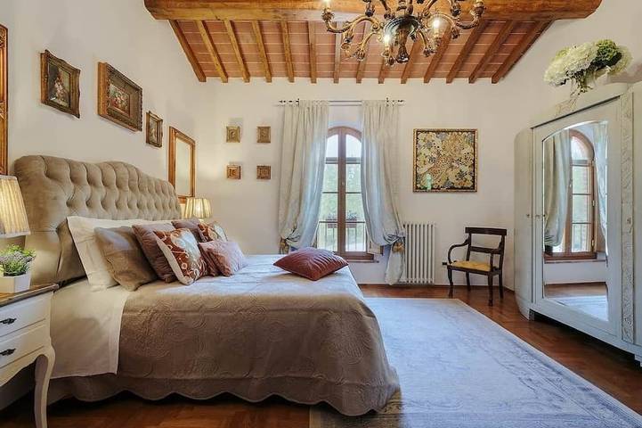 Location de vacances pour 22 personnes, avec piscine ainsi que jacuzzi et jardin dans Orentano - 2