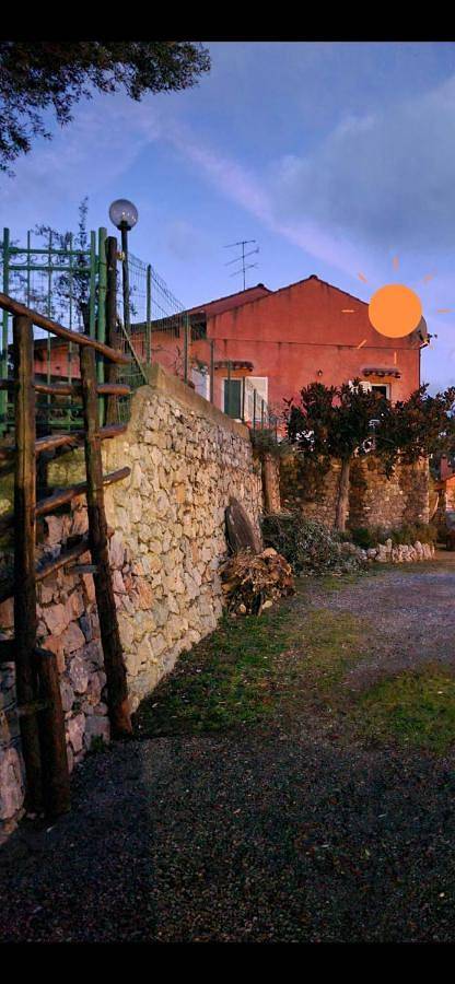 Casa Melograno in Varigotti, Finale Ligure Gemeinde
