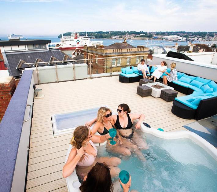 Holiday rental for 12 people, with view and terrace, with pets in Cowes