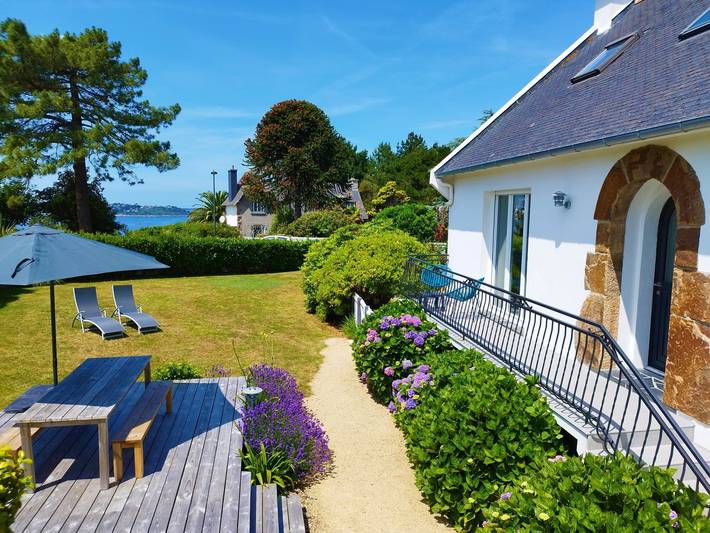 Gîte pour 6 personnes, avec balcon et jardin