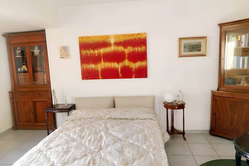 Entire apartment, Homerez - Apartment in Vibo Valentia in Vibo Valentia, Vibo Valentia Province