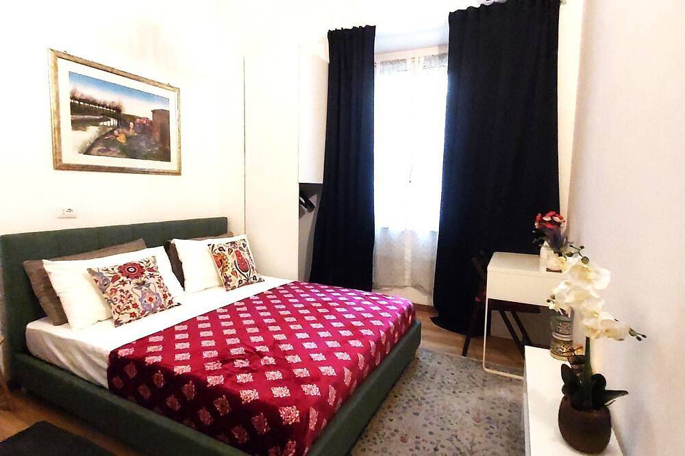Apartamento entero, Amazing 4-bedroom apartment with Ac infront of Rome's Cetral station Termini in Centro de Roma, Roma