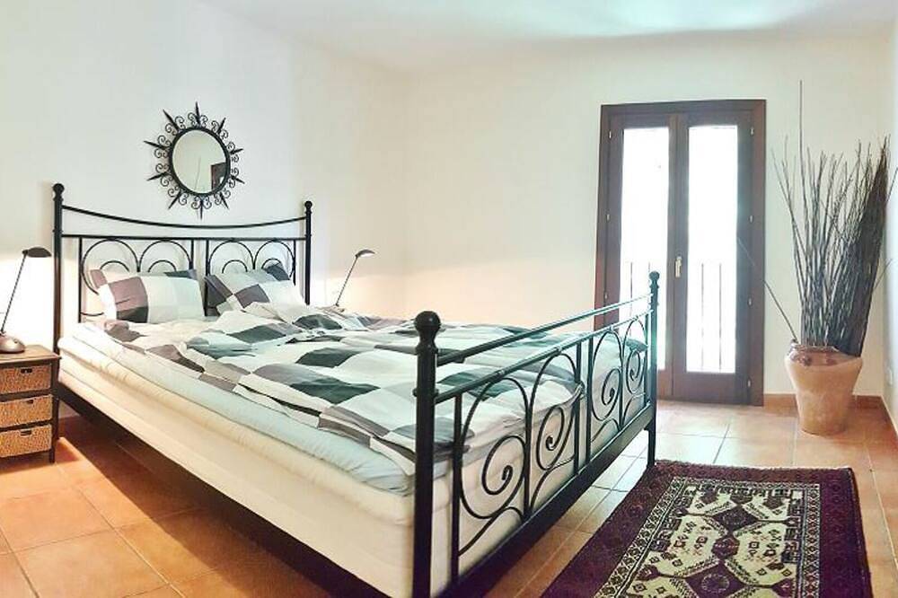 Entire apartment, Beautiful penthouse apartment in exclusive resort with fantastic pool in Cala d'Or, Santanyí