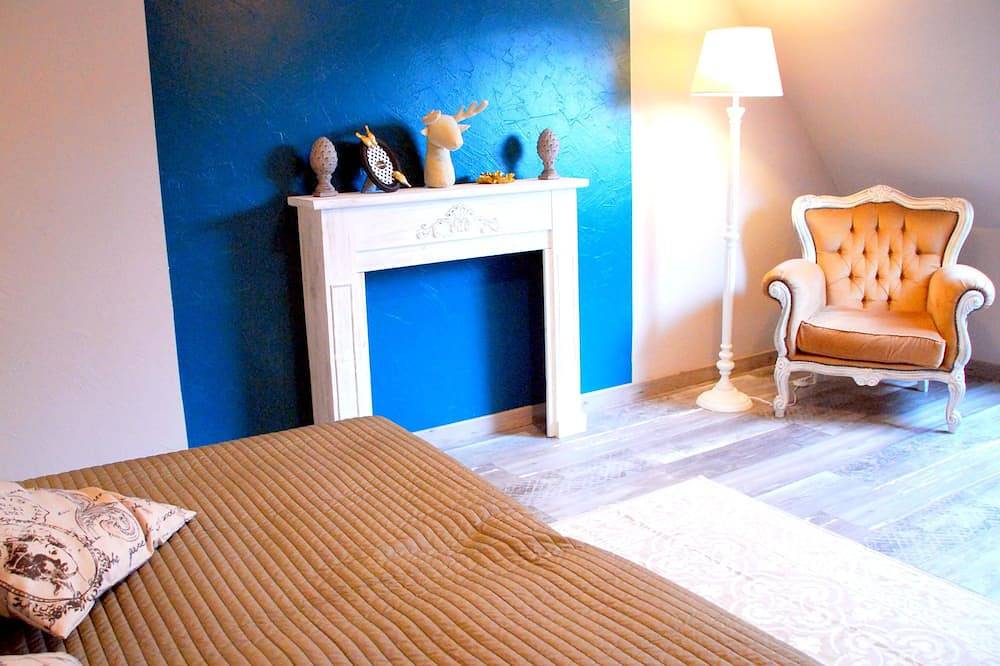 Entire apartment, New In the heart of the city center of Obernai in Alsace, charming and cozy duplex in Obernai, Sélestat-Erstein region