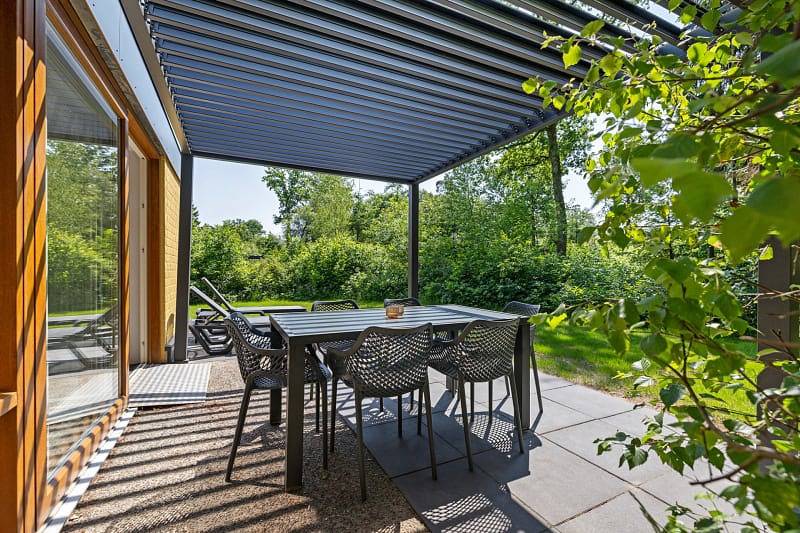 Rcn de Roggeberg — Aangepaste bungalow de Dobbe in Friesland
