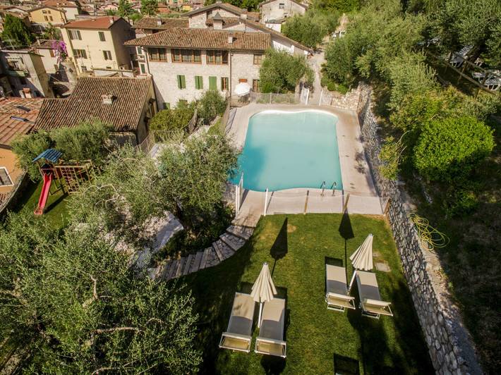 Ferienwohnung für 6 Personen, mit Balkon und Whirlpool sowie Terrasse und Kinderpool in Toscolano-Maderno - 2