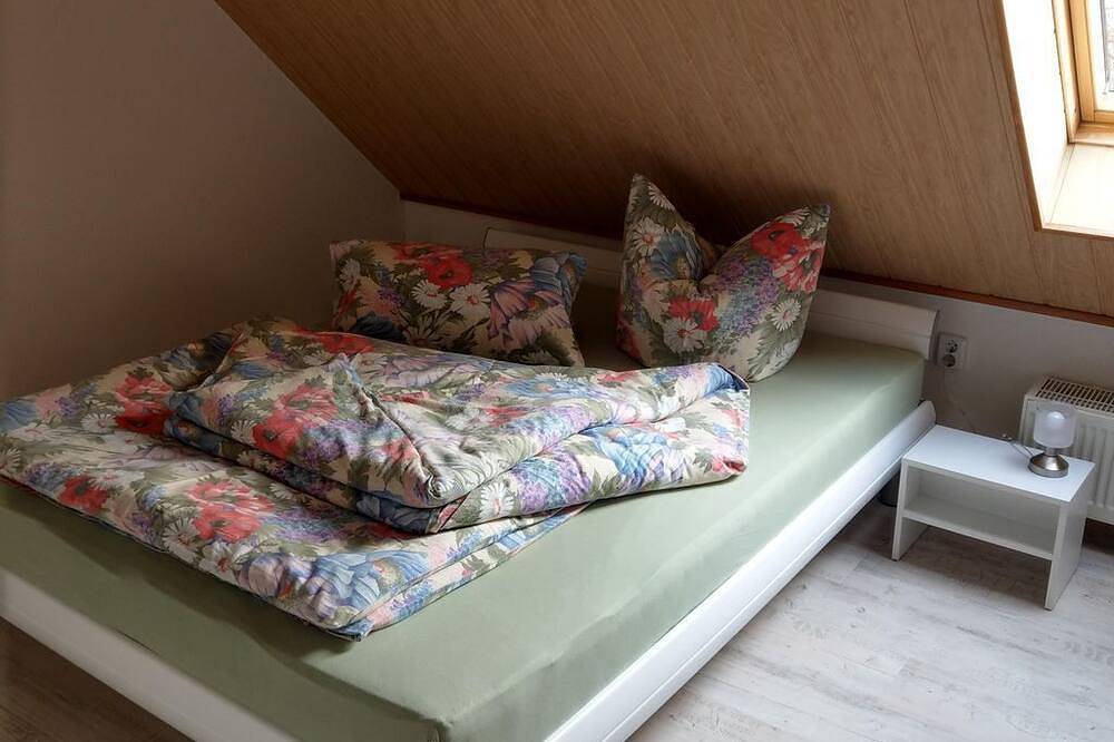 Ganze Wohnung, Ferienwohnung Schlesinger - Ferienwohnung, 2 Schlafräume in Hohnstein, Elbsandsteingebirge