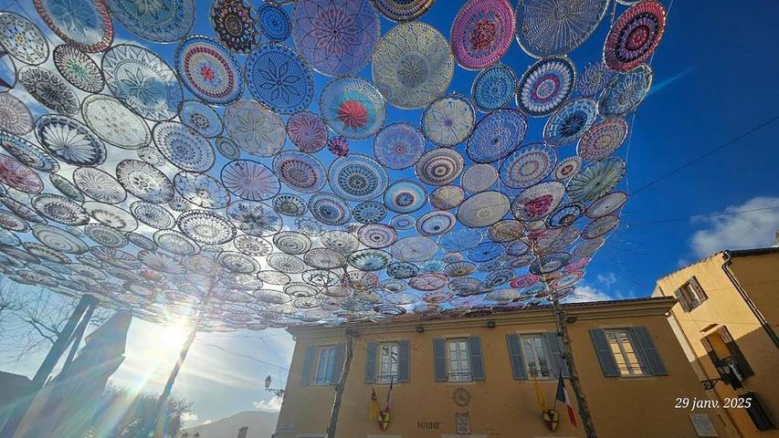 Gîte pour 5 personnes, avec balcon et vue, animaux acceptés à Castellar
