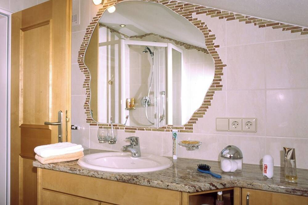 Ganze Wohnung, (4) Ein-Raum-Ferienwohnung Panorama 32qm, Dusche/Wc, Küche, Balkon in Reit im Winkl, Bayerische Alpen