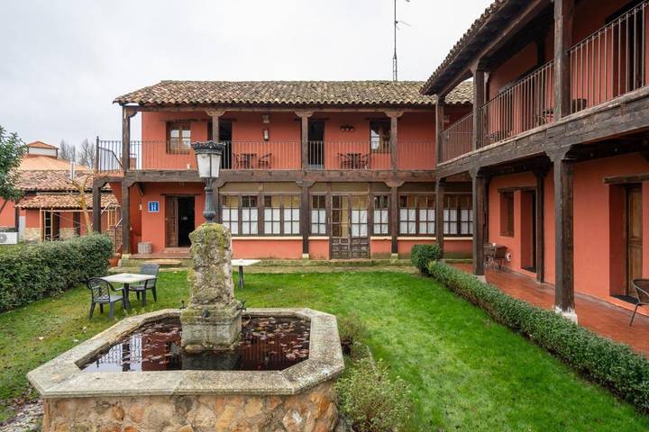 Aparthotel para 2 personas, con balcón además de vistas y jardín, Familias con niños - 1
