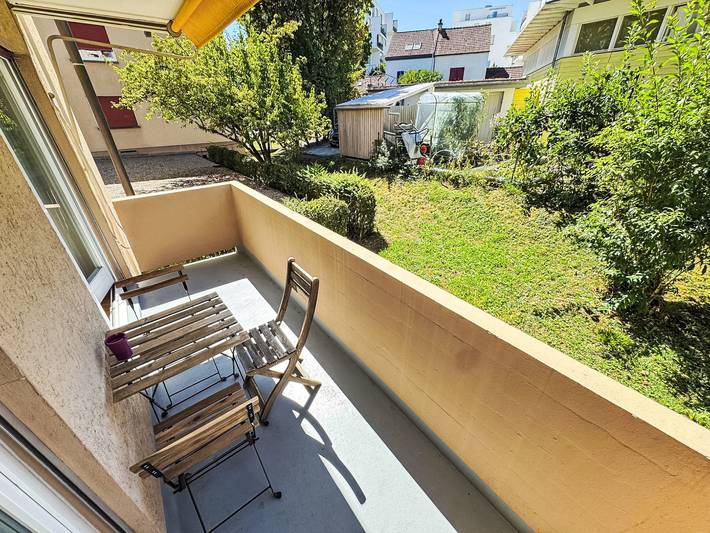 Appartement entier, Appartement de vacances pour 8 personnes avec balcon in Zürich 46 Affoltern, Zurich