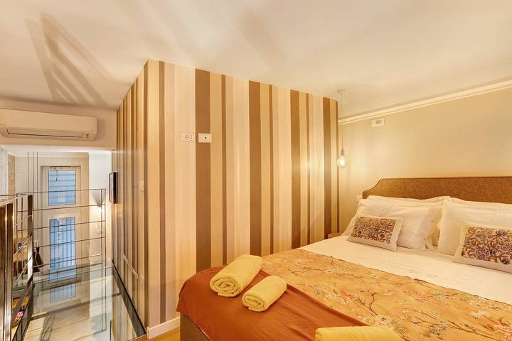 Appartamento intero, Appartamento "Dezza Loft" con terrazza privata, Wi-Fi e aria condizionata in Milano, Provincia di Milano