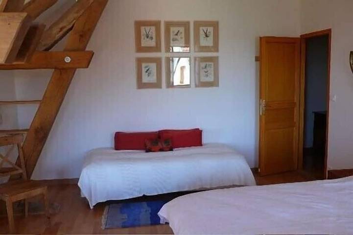 Location de vacances pour 3 personnes, avec terrasse et jardin à Flavigny-sur-Ozerain - 2