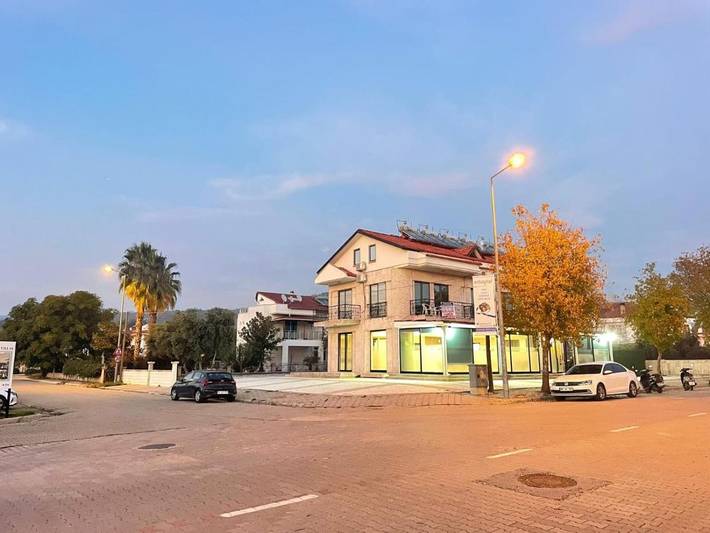 Ferienwohnung für 2 Personen, mit Garten und Ausblick sowie Pool in Fethiye
