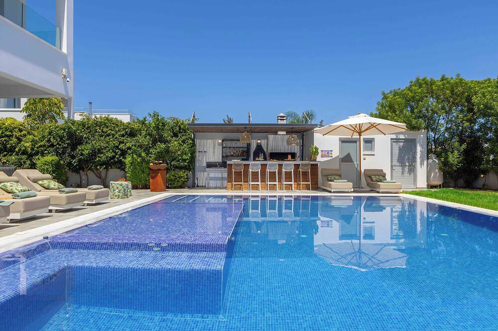 Casa vacanza a Protaras a partire da 997€ a notte