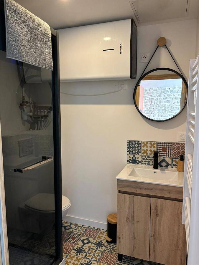 Appartement entier, One-Bedroom Apartment in Sainte-Mère-Église, Région de Cherbourg