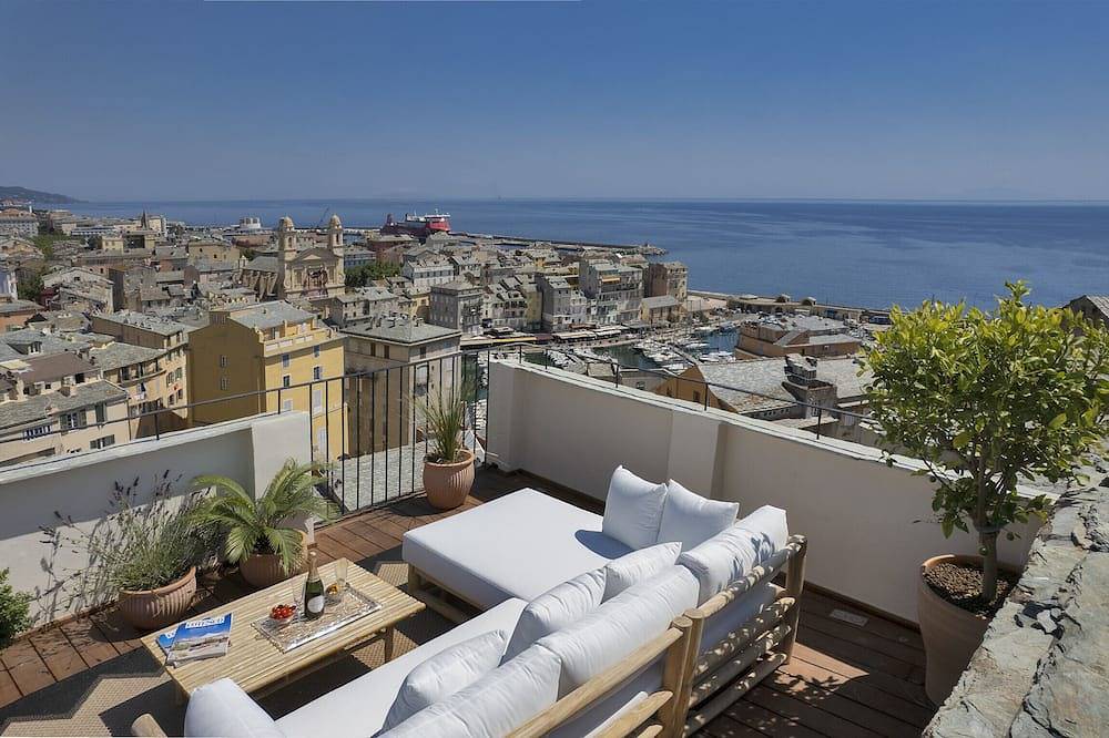 Appartement entier, Appartement de standing avec rooftop de 35m2 in Bastia, Cap Corse