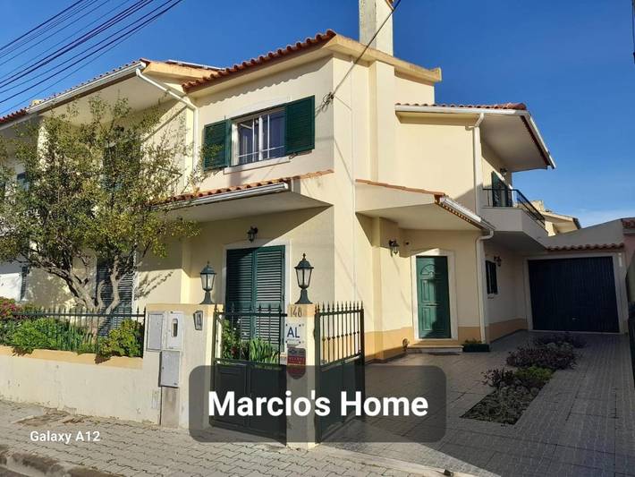 Location de vacances pour 12 personnes, avec vue et jardin, animaux acceptés dans Fernão Ferro - 2