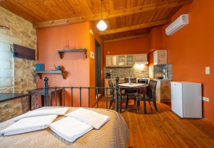 Location de vacances pour 6 personnes, avec jardin et terrasse dans Keratokambos - 4