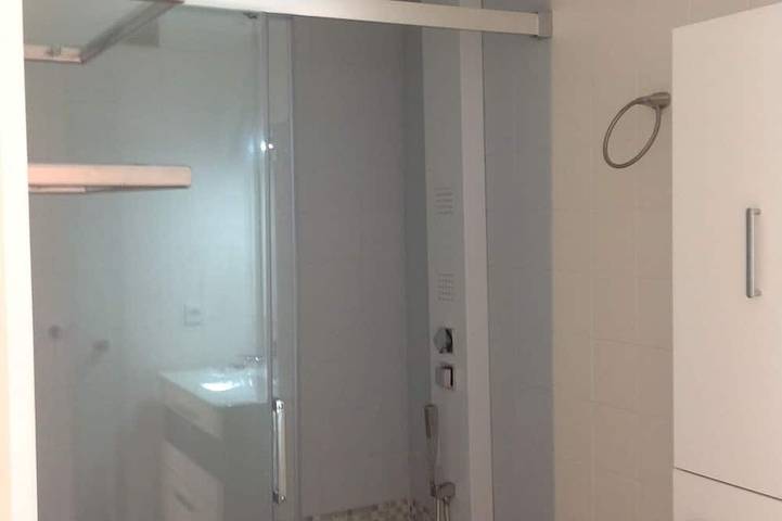 Appartement entier, Apt 3 Chambres Terrasse Vue Mer Plage Rosas - Climatisation Neuve- Parking Prive in Roses, Costa Brava
