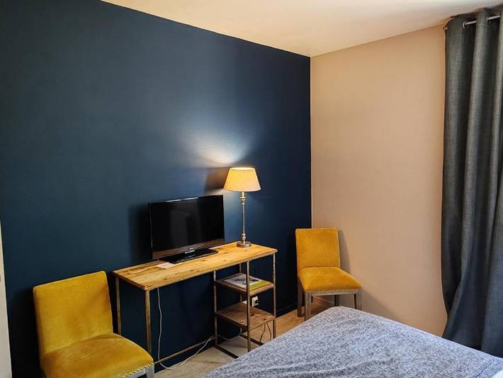 Hôtel pour 2 personnes, avec jardin, animaux acceptés à Saint-Junien - 2