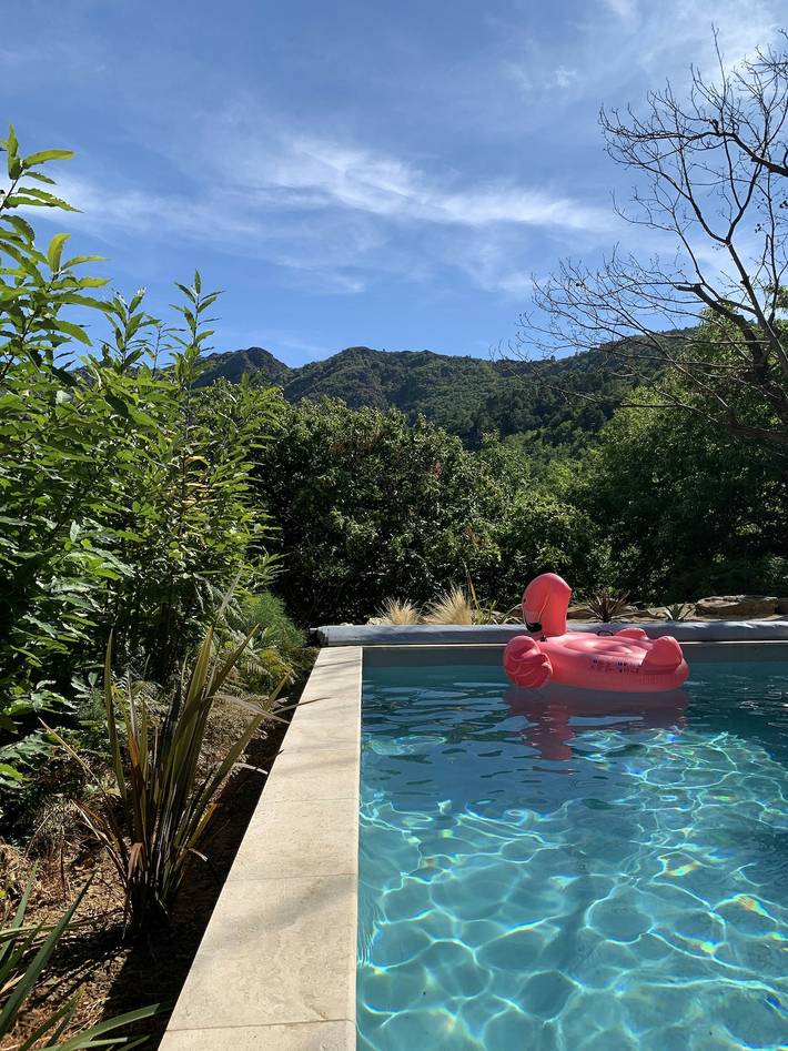 Location de vacances pour 8 personnes, avec terrasse, animaux acceptés à Gravières