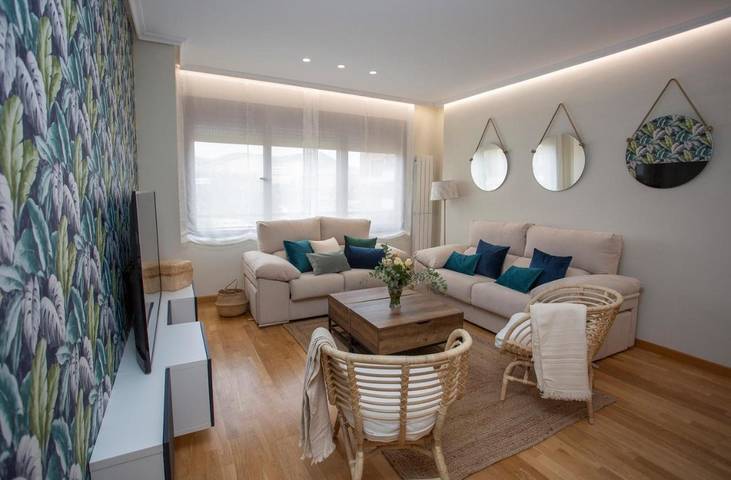 Appartement de vacances pour 6 personnes, avec jacuzzi ainsi que piscine et jardin, adapté aux familles - 1
