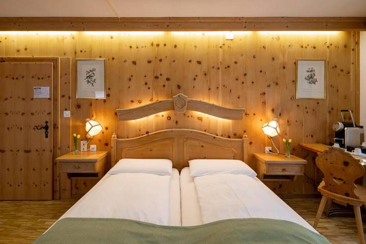 Hôtel pour 2 personnes, avec sauna ainsi que jardin et vue à Zernez - 2